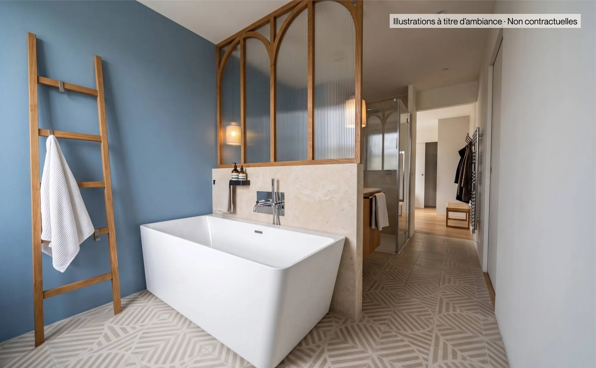 Salle de bains d'une maison Acacia